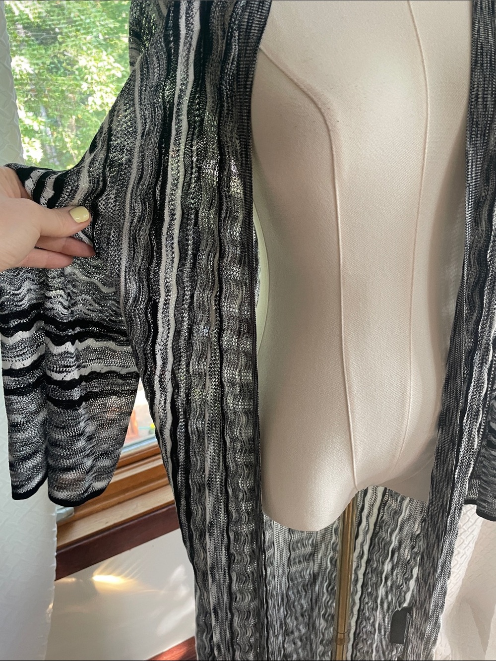 White House Black Market Long Open Duster Small/Medium fit Large too EUC - Picture 4 of 9